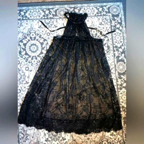 BCBGMaxAzria Dresses & Skirts - BCBG Maz Azria Y2K Black Lace Babydoll Mini Dress 0 / XS Silk Beaded Whimsigoth